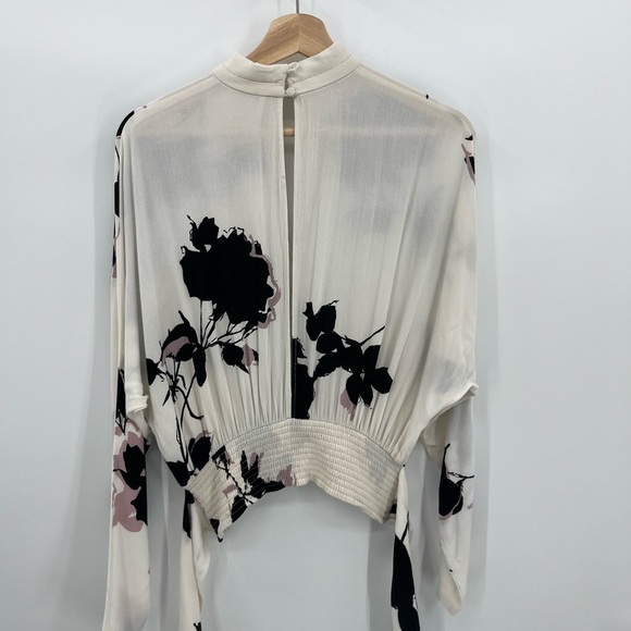 Free People S Say You Love Me Halter Cream Black Rose Key Hole Back Blouse - Picture 9 of 14